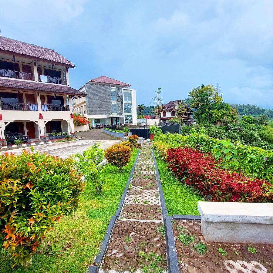 Pacet  Sangga Buana Resort & Convention Hotel מראה חיצוני תמונה